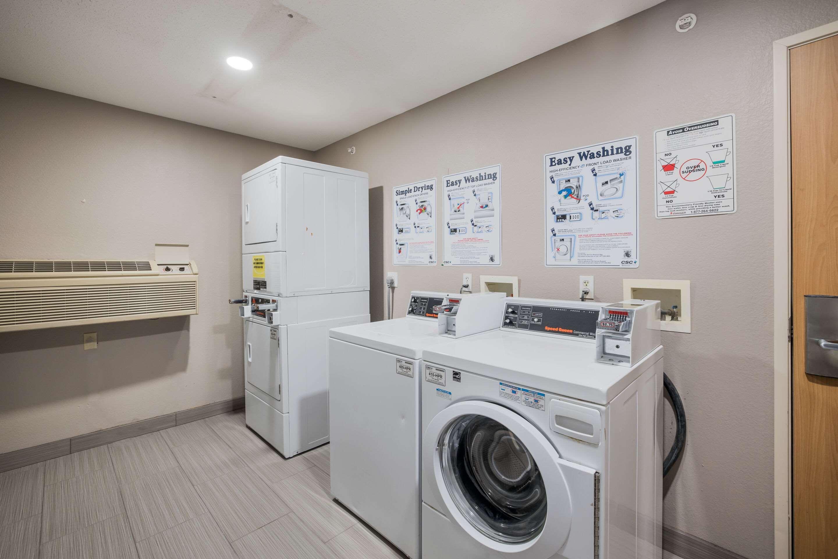 Sonesta Essential Hotel Blue Springs Εξωτερικό φωτογραφία